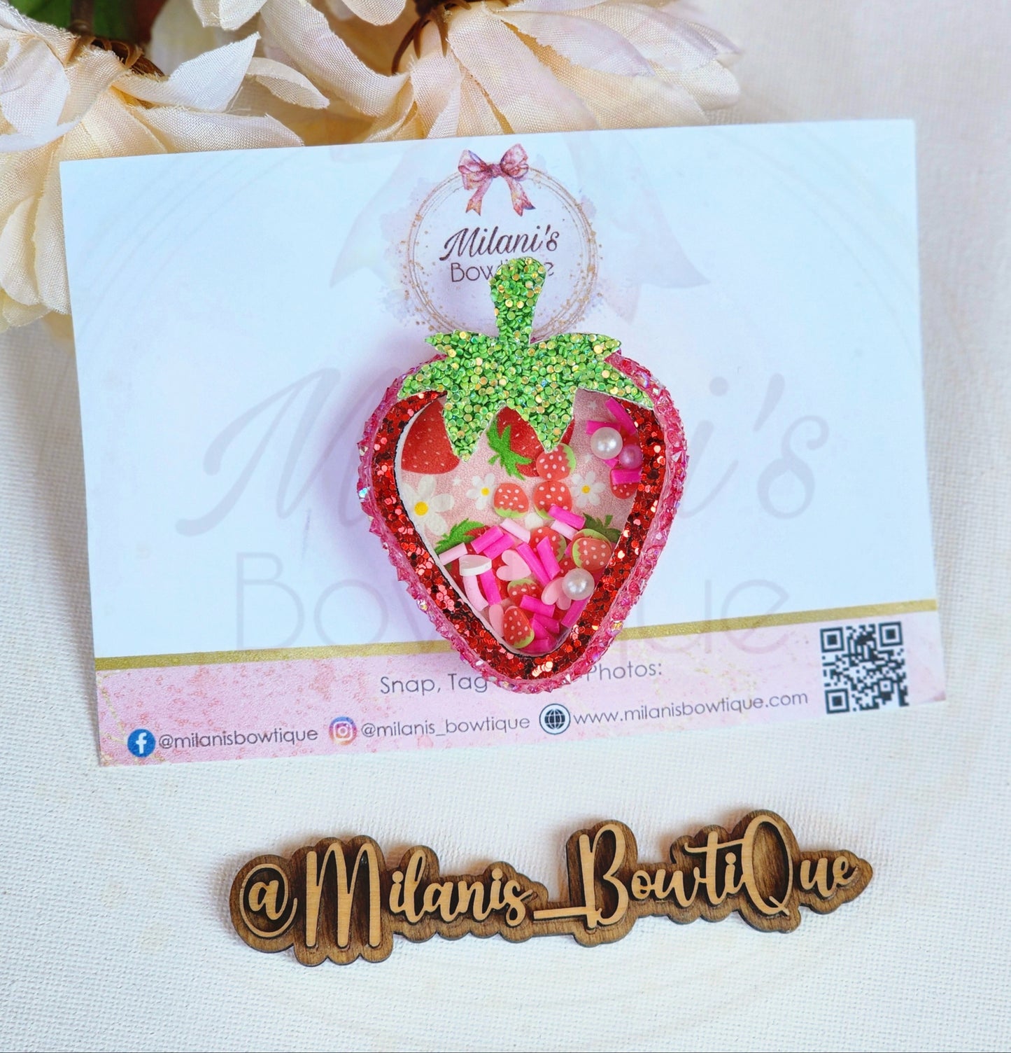 Strawberry Shaker Clip