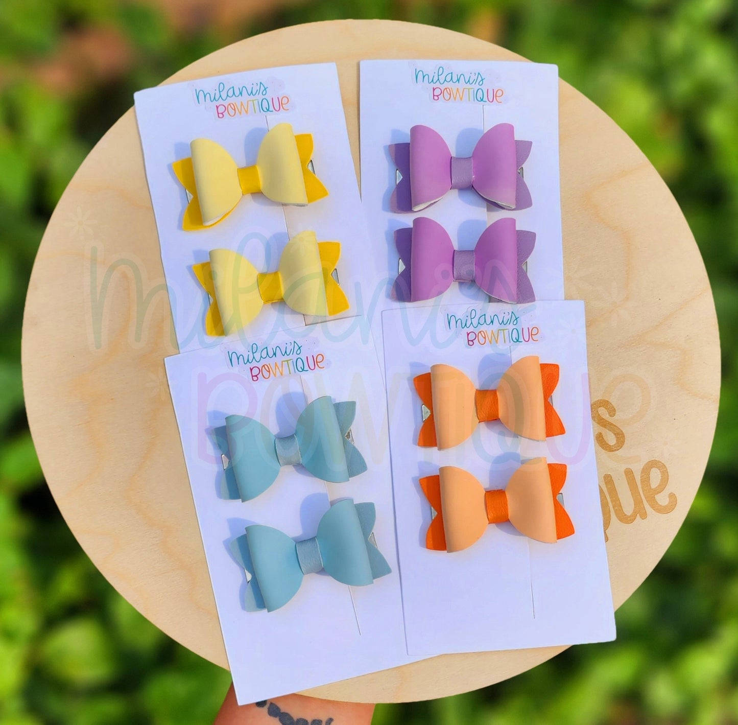 Blue Color Changing Bows